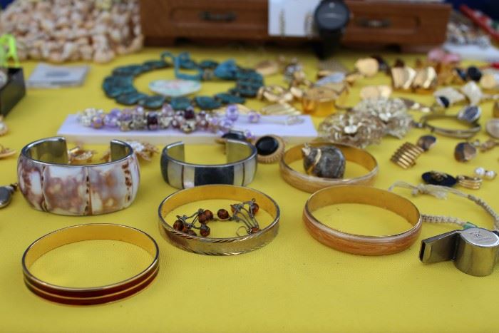 BID NOW! Sunny Online Auction – Treasures, Tools, Antiques and More!