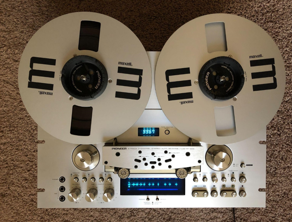 AUCTION Lot # : 304 - PIONEER RT-909 REEL TO REEL TAPE DECK + MANUALS