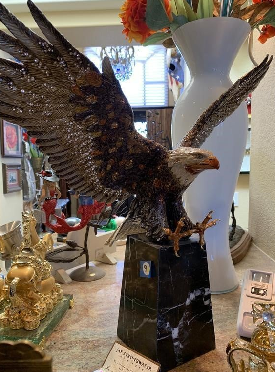 Lot # : 9 - JAY STRONGWATER EAGLE NEIMAN MARCUS W/ COA LARGE